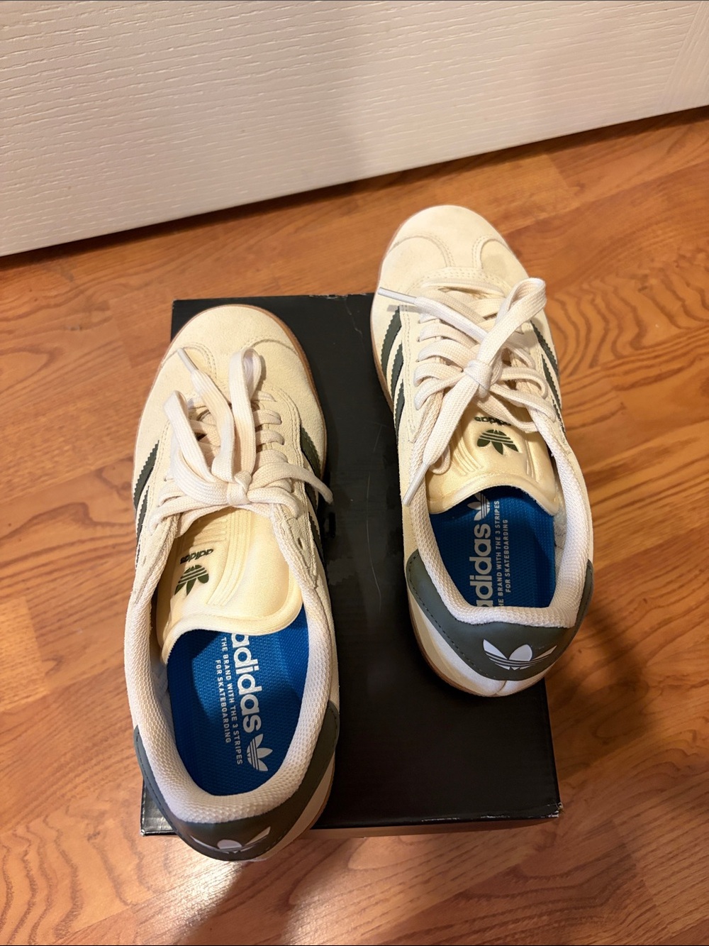 Adidas Gazelle Sneakers - Picture 4 of 5